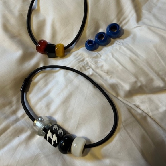 Zsiska Jewellery Bundle: 2 Necklace Cords + 10 Resin Beads! - Picture 2 of 7